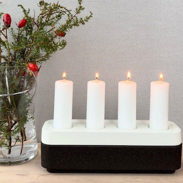 Offre spéciale de l’Avent ! Recevez 4 bougies et 2 mini-vases en cadeau !