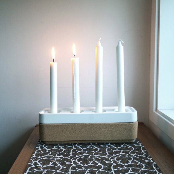 Stumpastaken Long blanc avec coupelle en liège naturel-Bougies et vases offerts !