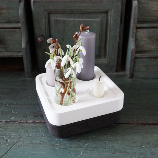 Kerzenhalter Fyran mit Korkschale im schwarz