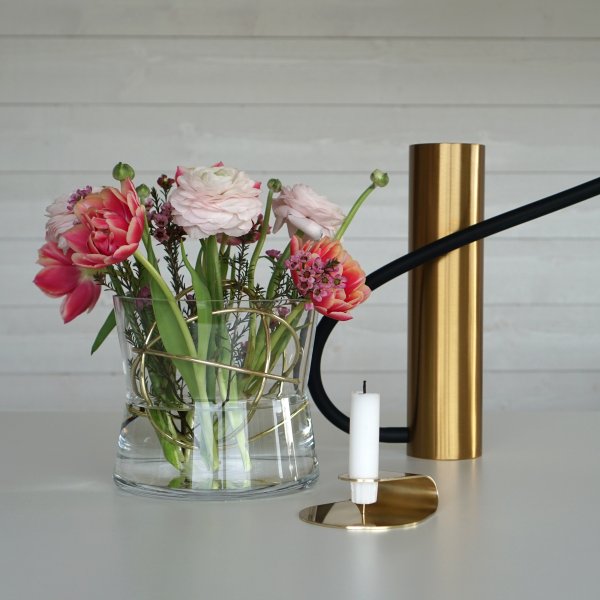 Schön in Gold! Gießkanne, Kugelvase und Nachtlicht